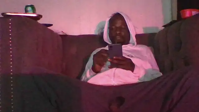 Snapshot of Daddy_hook chatting on 11/28/25, 03:36 Daddy hook online show from 11/28/25, 03:36