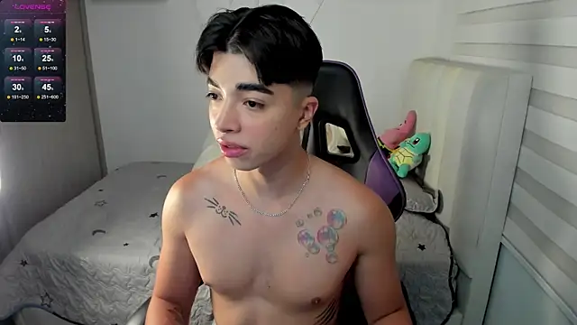 santy7v7 online show from 11/11/25, 01:33