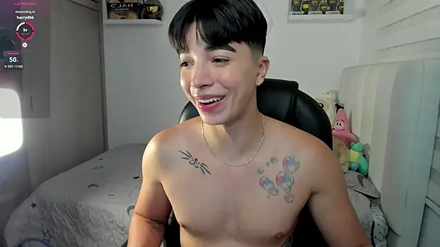 santy7v7 online show from 12/03/25, 01:31