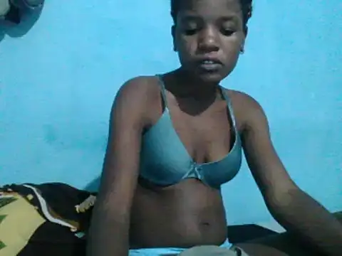 sweetchic  online show from 02/12/25, 10:04