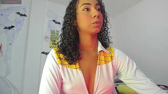 Snapshot of khaliope chatting on 10/31/25, 03:29 khaliope online show from 10/31/25, 03:29