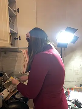 DienkaGreen online show from 11/23/25, 05:57