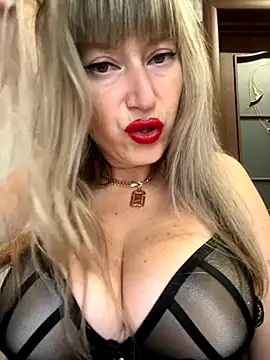 Snapshot of Kittenforyou chatting on 11/06/25, 09:43 Kittenforyou online show from 11/06/25, 09:43