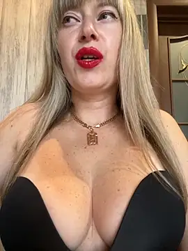 Snapshot of Kittenforyou chatting on 11/14/25, 12:37 Kittenforyou online show from 11/14/25, 12:37