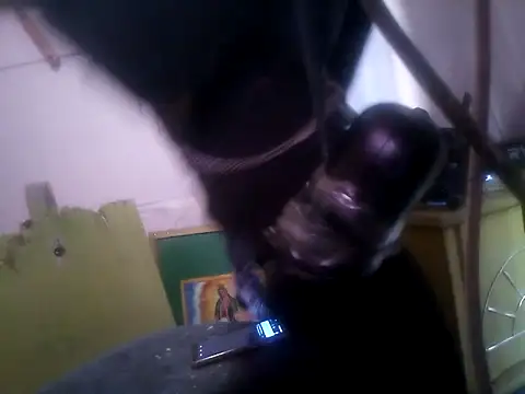 Snapshot of Wero4200 chatting on 10/15/25, 05:46 Wero4200 online show from 10/15/25, 05:46