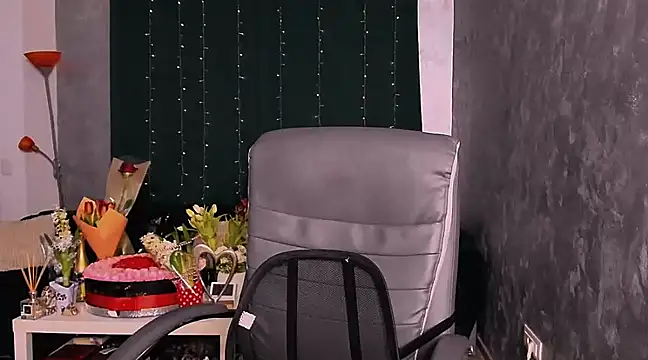 XoniaGraceful online show from 03/11/25, 03:16