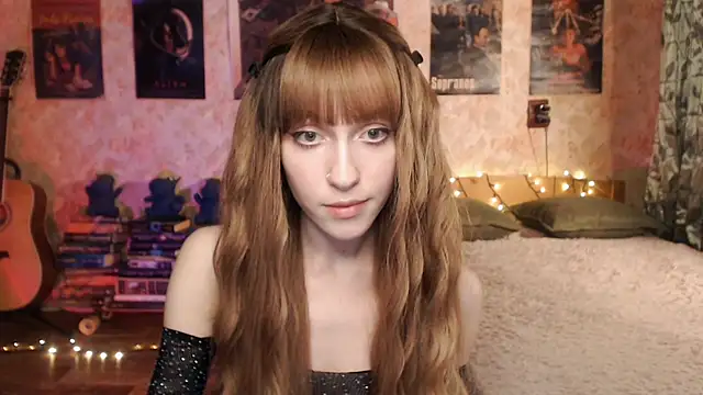 Snapshot of Friendly_Ellie chatting on 12/02/24, 12:18 Friendly Ellie online show from 12/02/24, 12:18