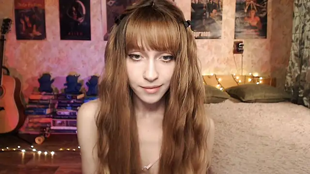 Snapshot of Friendly_Ellie chatting on 12/06/24, 02:57 Friendly Ellie online show from 12/06/24, 02:57