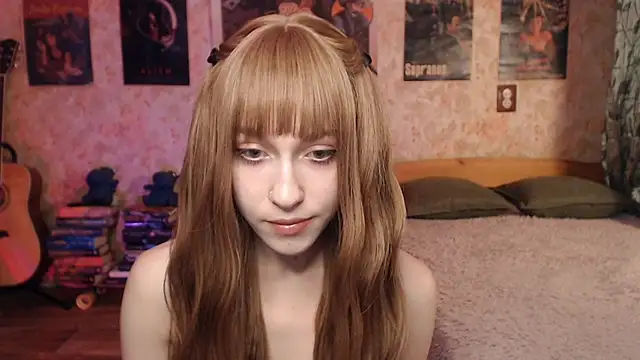 Snapshot of Friendly_Ellie chatting on 01/10/26, 12:23 Friendly Ellie online show from 01/10/26, 12:23