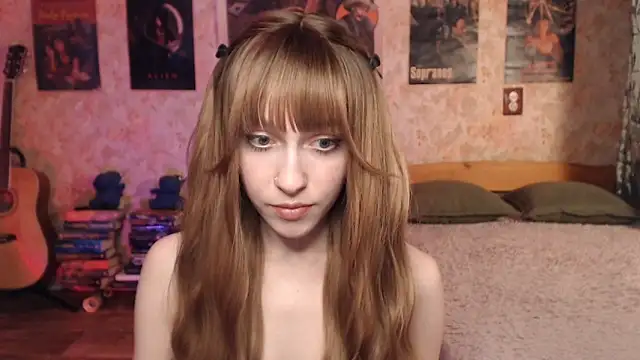 Snapshot of Friendly_Ellie chatting on 02/08/26, 01:14 Friendly Ellie online show from 02/08/26, 01:14