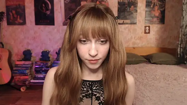 Snapshot of Friendly_Ellie chatting on 03/14/26, 01:16 Friendly Ellie online show from 03/14/26, 01:16