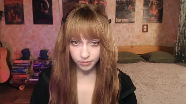 Snapshot of Friendly_Ellie chatting on 03/23/26, 11:20 Friendly Ellie online show from 03/23/26, 11:20
