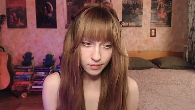 Snapshot of Friendly_Ellie chatting on 05/02/26, 12:26 Friendly Ellie online show from 05/02/26, 12:26