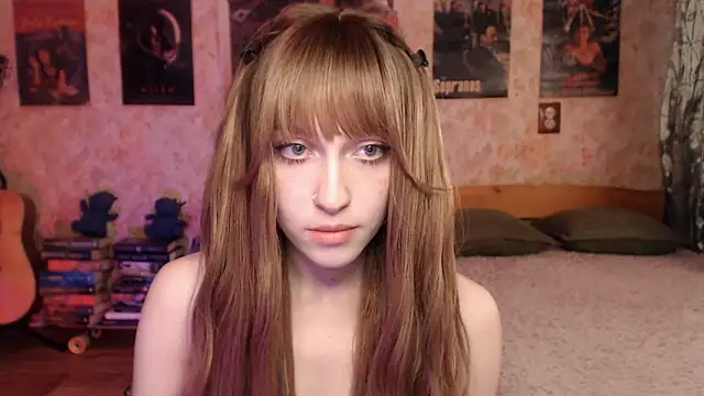 Snapshot of Friendly_Ellie chatting on 05/30/26, 12:19 Friendly Ellie online show from 05/30/26, 12:19