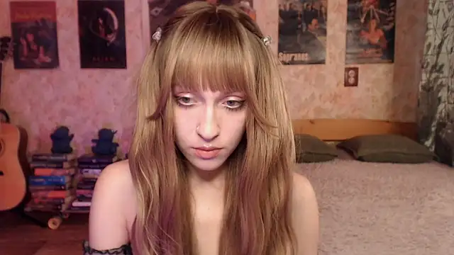 Snapshot of Friendly_Ellie chatting on 07/02/26, 12:21 Friendly Ellie online show from 07/02/26, 12:21
