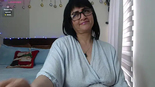 ISABEEL SOFIA01 online show from 12/26/24, 03:10