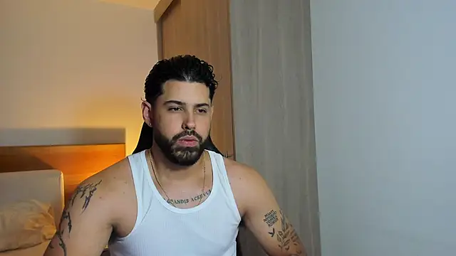 Justyn Torres online show from 02/25/25, 01:09