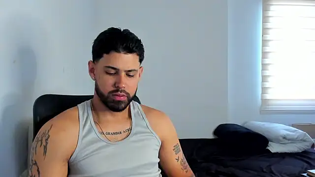 Justyn Torres online show from 10/15/25, 12:16