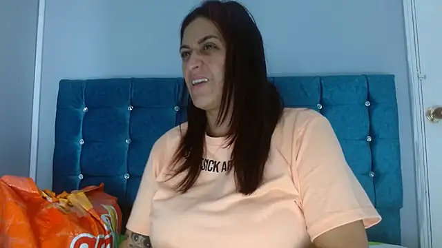 valentinaricothx online show from 12/23/24, 07:20