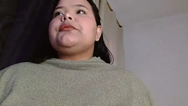 Snapshot of sexychubby___ chatting on 12/17/24, 04:43 sexychubby    online show from 12/17/24, 04:43