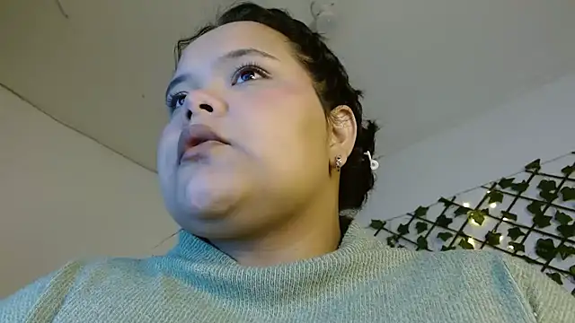 Snapshot of sexychubby___ chatting on 03/06/25, 02:41 sexychubby    online show from 03/06/25, 02:41