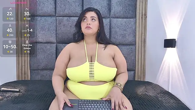 AmandaRousel online show from 11/23/25, 12:38