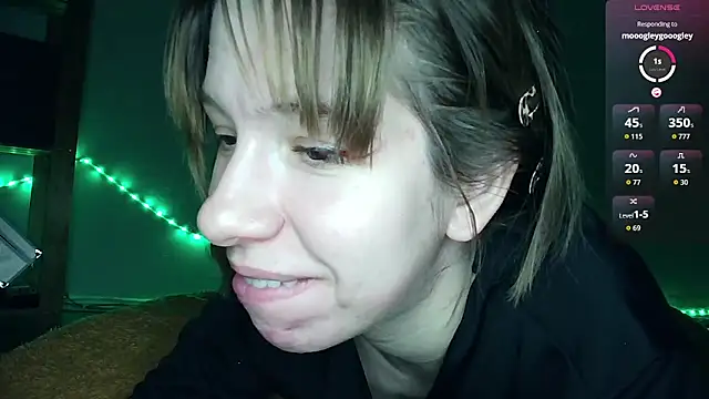 cruellagoth666 online show from 10/04/25, 12:30