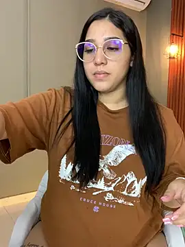 Amandanauty online show from 12/18/24, 11:08