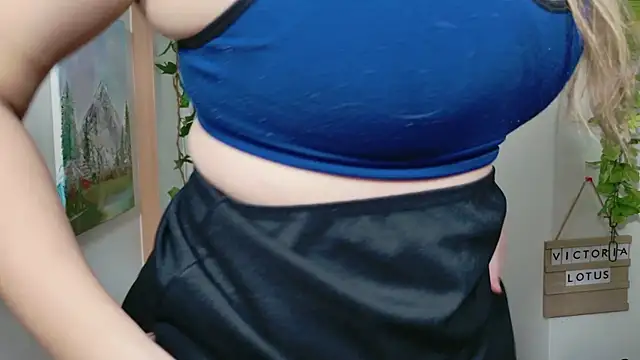 Snapshot of victorialotus chatting on 02/02/25, 07:41 victorialotus online show from 02/02/25, 07:41