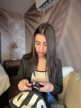 IvySanders1 online show from 11/14/25, 12:59