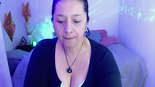 camilalatti online show from 02/08/26, 12:14