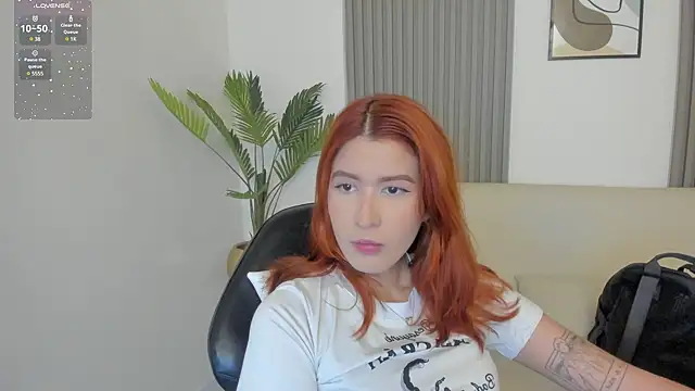 emilyycute  online show from 01/07/25, 12:09
