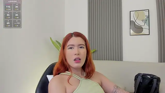 emilyycute  online show from 01/09/25, 12:09