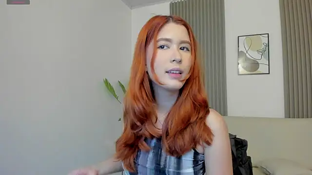 emilyycute  online show from 01/15/25, 12:15