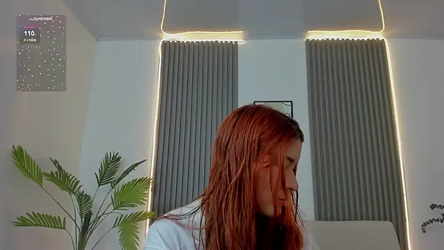 emilyycute  online show from 01/24/25, 12:10