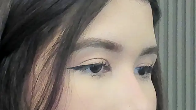 emilyycute  online show from 03/04/25, 12:12