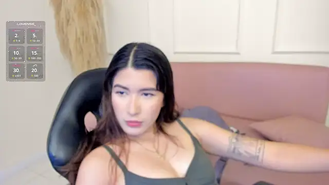 emilyycute  online show from 09/10/25, 12:16