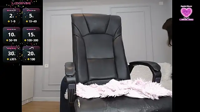 LillieSoonKim online show from 12/23/24, 06:44