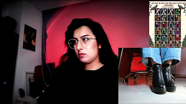 Snapshot of Scarlett_Sen chatting on 12/04/25, 02:04 Scarlett Sen online show from 12/04/25, 02:04