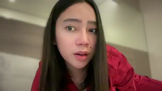 Snapshot of GenesisCastillano chatting on 09/11/25, 06:46 GenesisCastillano online show from 09/11/25, 06:46