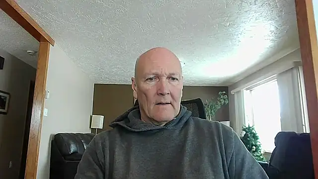 Snapshot of BasicAnt chatting on 12/03/25, 05:44 BasicAnt online show from 12/03/25, 05:44