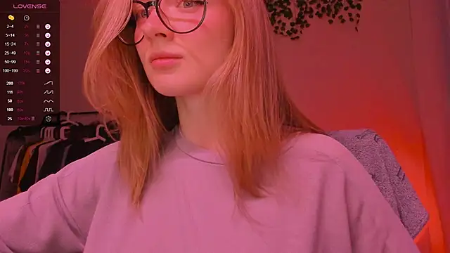 mollytuck online show from 10/03/25, 03:53