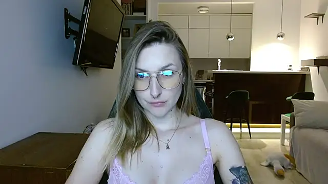 Snapshot of illusorycat chatting on 10/03/25, 08:06 illusorycat online show from 10/03/25, 08:06