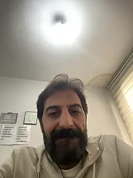 Snapshot of MAHKE12 chatting on 09/25/25, 06:17 MAHKE12 online show from 09/25/25, 06:17