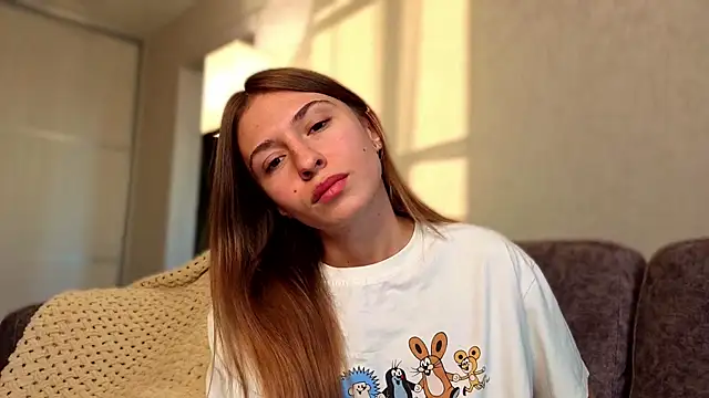 Snapshot of LovelyKatea chatting on 10/11/25, 12:15 LovelyKatea online show from 10/11/25, 12:15