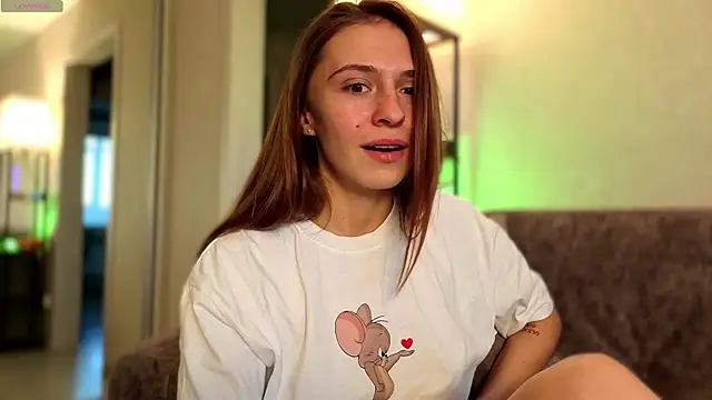 Snapshot of LovelyKatea chatting on 10/20/25, 12:16 LovelyKatea online show from 10/20/25, 12:16