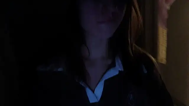 Snapshot of LovelyKatea chatting on 11/21/25, 01:43 LovelyKatea online show from 11/21/25, 01:43