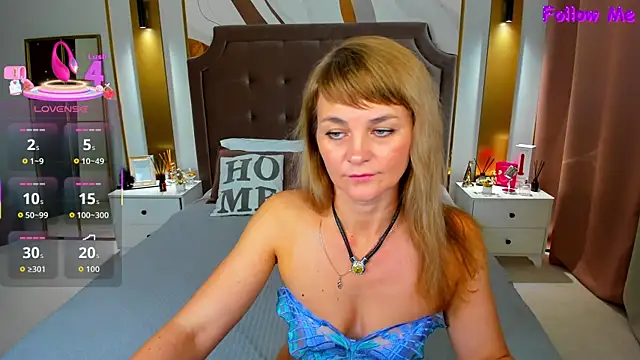 Snapshot of annasimonsj chatting on 09/28/25, 01:00 annasimonsj online show from 09/28/25, 01:00