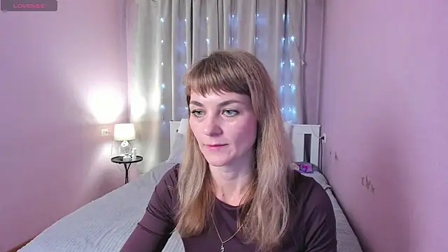 annasimonsj online show from 05/21/26, 01:01
