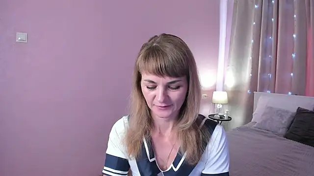 annasimonsj online show from 05/25/26, 01:00